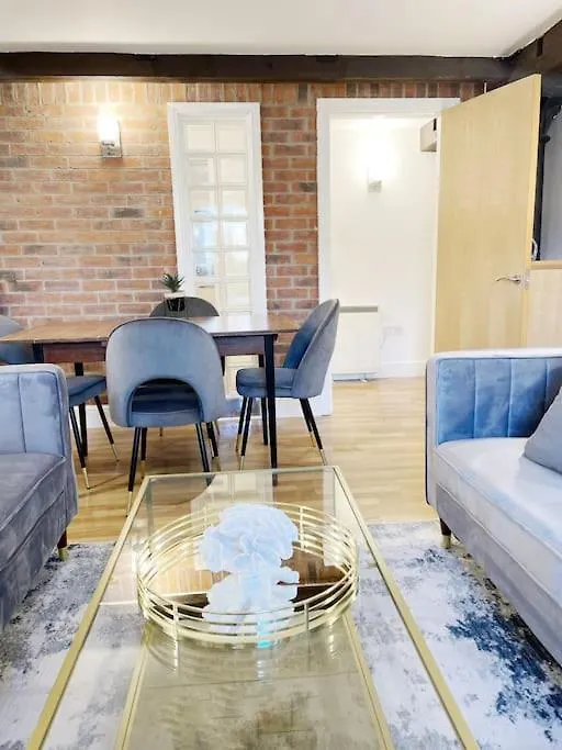 Riverside Apartment - York